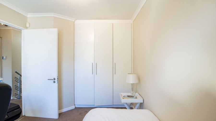 To Let 3 Bedroom Property for Rent in Claremont Upper Western Cape